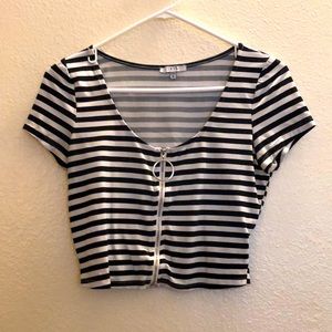 Size small zip up crop stripe shirt